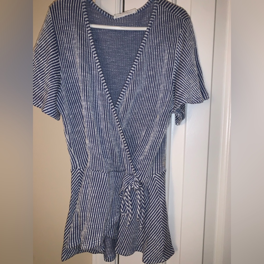 Blue and white striped front tie top